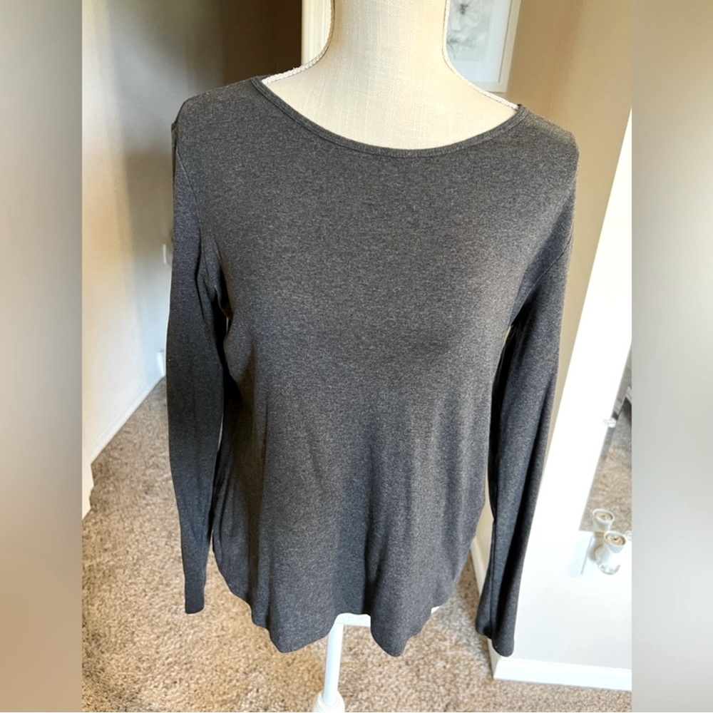 Liz Claiborne long sleeve casual top. Heather gray/black Size Large